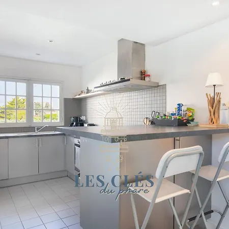 Proche Centre Et Avec Animaux Admis, Parking - Fr-1-821-39