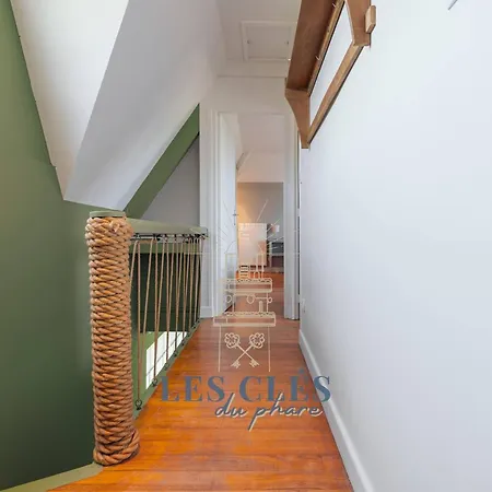 Villa Proche Centre Et Avec Animaux Admis, Parking - Fr-1-821-39