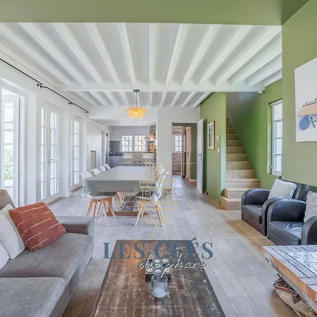 Villa Proche Centre Et Avec Animaux Admis, Parking - Fr-1-821-39