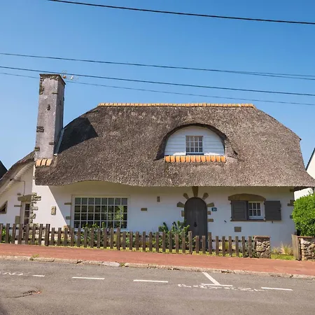 Proche Centre Et Avec Animaux Admis, Parking - Fr-1-821-39 *